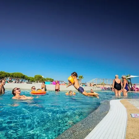 Zecamping 4 Etoiles Familial 1Km Plage Parc Aquatique 4* ולראס-פלאז'