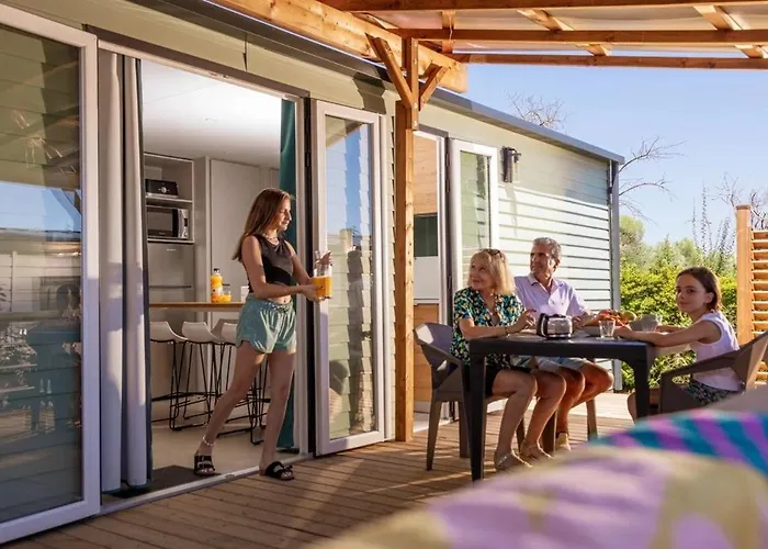 Campingplatz Zecamping 4 Familial 1Km Plage Parc Aquatique Mobil-Home Tv Clim 31M2 Valras-Plage