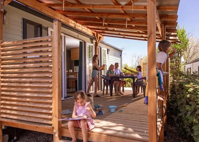 Zecamping 4 Familial 1Km Plage Parc Aquatique Mobil-Home Tv Clim 31M2 Valras-Plage